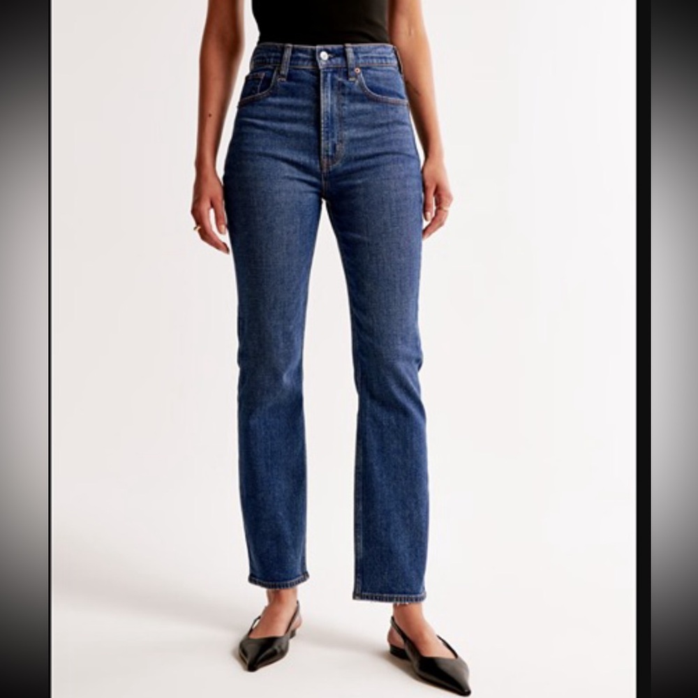 Abercrombie & Fitch Dark Blue Cropped Jeans